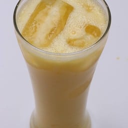 Mango lassi