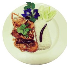 ข้าวราดกุ้งซอสมะขาม