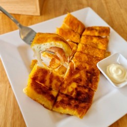 โรตีใส่ไข่+แฮม+ชีส