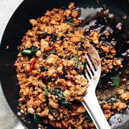 กระเพรา(เป็นกับข้าว)