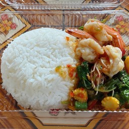 ข้าวกระเพรากุ้ง