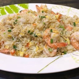 ข้าวผัดกุ้ง กลาง