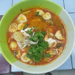 ต้มยำกุ้ง ปลาหมึกนำ้ข้น