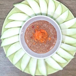 อีเปรี้ยว ผลไม้ทรงเครื่อง