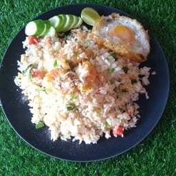 ข้าวผัดหมึก