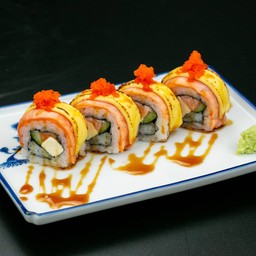 แซลมอนชีสโรล