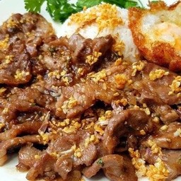 กระเทียมเป็นกับข้าว