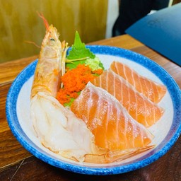 ข้าวกุ้งหวานใหญ่แซลมอน