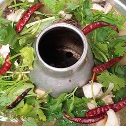 ต้มยำปลาช่อน น้ำใส หม้อใหญ่