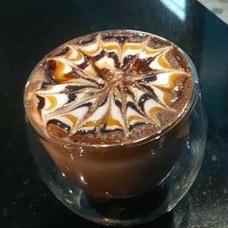 มอคค่าคาราเมลแมคคิอาโตร้อน