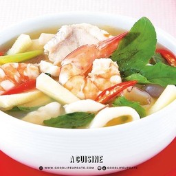 ต้มยำทะเลน้ำใส