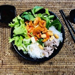 ก๋วยเตี๋ยวนครยำบก