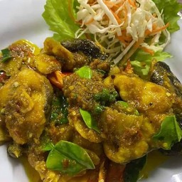 ผัดเผ็ดปลาดุกทะเล
