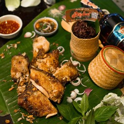 น่องติดสะโพกไก่ย่าง