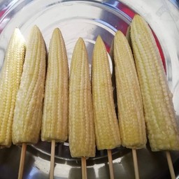 ข้าวโพดอ่อน