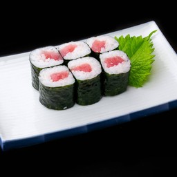 มากิปลาทูน่า