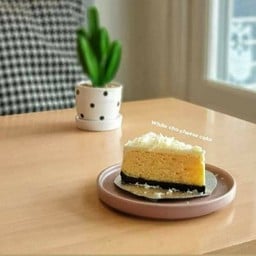 Bite me Bakery & Cafe