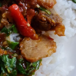 ข้าวกะเพราหมูกรอบ