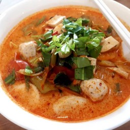 ก๋วยเตี่ยวต้มยำน้ำข้น