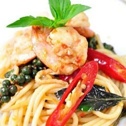 สปาเก็ตตื้ขื้เมากุ้งสด