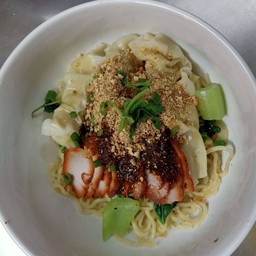 บะหมี่เกี๊ยว-หมูแดงแห้งต้มยำ ธรรมดา