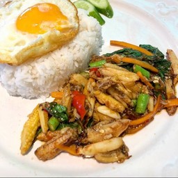 ข้าวผัดมันกุ้งใส่ปู