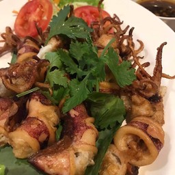 หมึกไข่ทอดกระเทียม