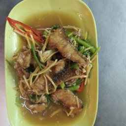 ปลากะพงผัดคื่นช่าย