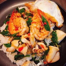 ข้าวกระเพราทะเล