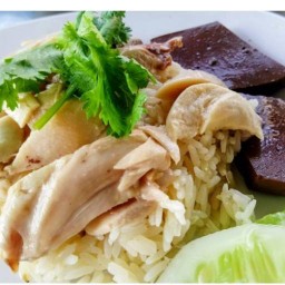 ข้าวมันไก่ไหหลำ หน้าเจพารค์ธรรมศาสตร์