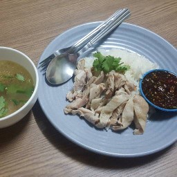 ครัวคุณชาตตามสั่ง วัดประดู่