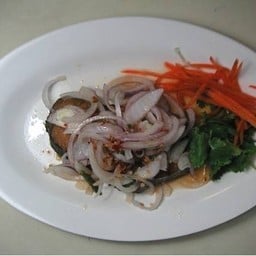 ยำปลาเค็ม