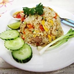 ข้าวต้มริมทาง ข้าวต้มริมทาง