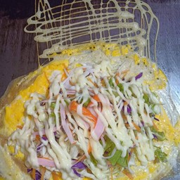 ขนมโตเกียวใส้สลัดผักปูอัด+ไข่ ชิ้นใหญ่