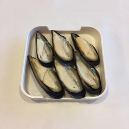 หอยแมลงภู่ size M 8 ตัว