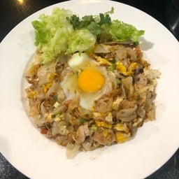 ก๋วยเตี๋ยวคั่วหมู (ไม่รวมไข่ดาว)