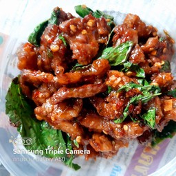 กะเพราเนื้อโคขุน (กับข้าว)