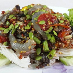 ตำขนมจีนกุ้งสด