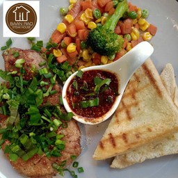 สเต็กหมูจิ้มแจ่ว