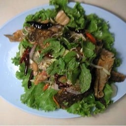 ยำปลาสลิด