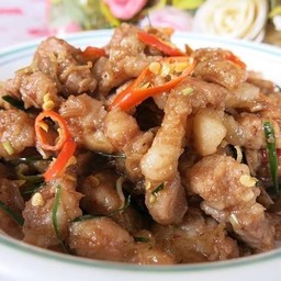 ข้าวหมูผัดกะปิ