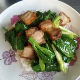 ร้านเจ๊ใหม่อาหารตามสั่ง