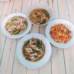 เฟื่องฟ้าอาหารตามสั่ง
