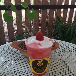 นมสดตรอเบอร์รี่