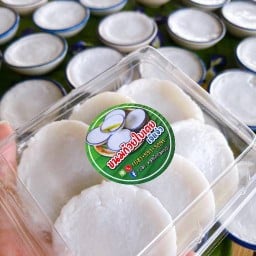 เจ๊แจ๋วขนมถ้วยใบเตย