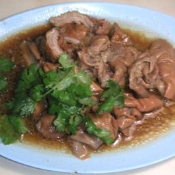 ไส้หมูพะโล้