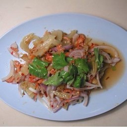 ยำสามอย่าง(ไข่แดง,กุ้งแห้ง,ผักกาดดอง)