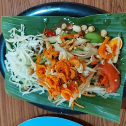 ส้มตำไข่เค็ม
