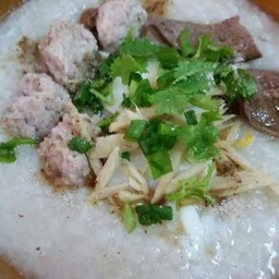 โจ๊กป้าเตี้ยมุมสนาม ขอนแก่น