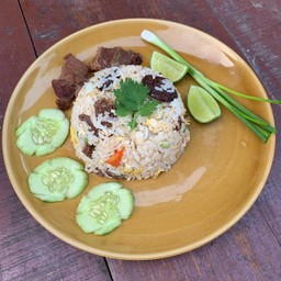 โส ก๋วยเตี๋ยว หมูตุ๋น/เนื้อตุ๋น